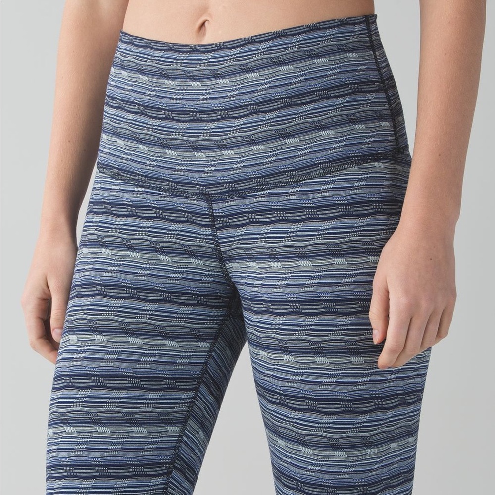 Lululemon Wunder Under crop Space Dye sz 4
